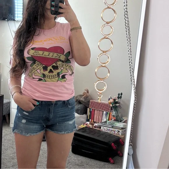 Vintage Ed Hardy Love Kills Slowly Pink Graphic Tee Y2K Tattoo Baby Tee M - Picture 4 of 4